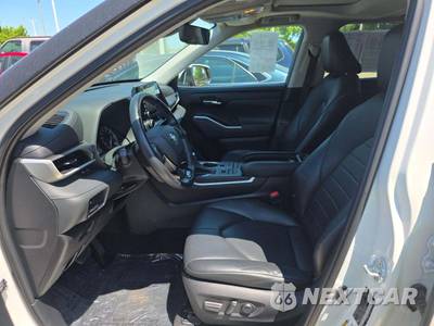 2021 Toyota Highlander XLE - zdjęcie 6 z 22 - miniatura