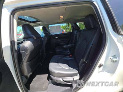 2021 Toyota Highlander XLE - zdjęcie 13 z 22 - miniatura