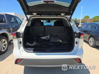 2021 Toyota Highlander XLE - zdjęcie 15 z 22 - miniatura