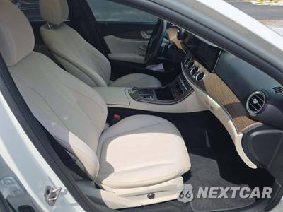 2022 Mercedes-Benz E 350 Sedan - zdjęcie 18 z 21 - miniatura