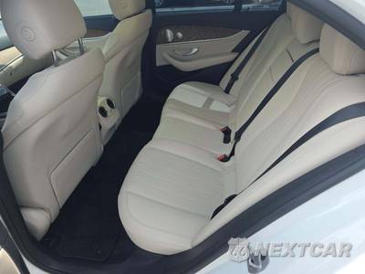 2022 Mercedes-Benz E 350 Sedan - zdjęcie 13 z 21 - miniatura