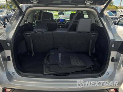 2023 Toyota Highlander Hybrid XLE - zdjęcie 15 z 22 - miniatura