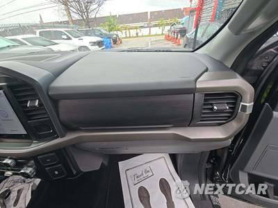 2025 Ford F-150 XLT Crew Cab Short Bed - zdjęcie 16 z 21 - miniatura