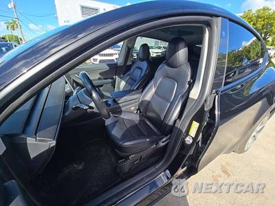 2021 Tesla Model Y Long Range - zdjęcie 3 z 32 - miniatura