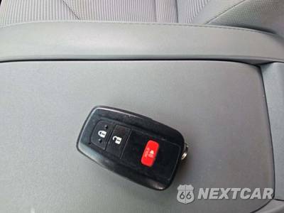 2023 Toyota Highlander L - zdjęcie 8 z 27 - miniatura