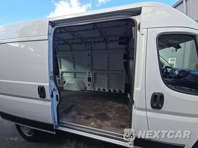 2015 Ram ProMaster 1500 Cargo Van High Roof 136.0" WB - zdjęcie 15 z 27 - miniatura