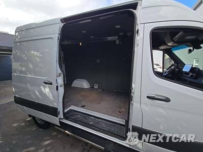 2021 Mercedes-Benz Sprinter 3500 Crew Van Standard Roof 144.0" WB - zdjęcie 12 z 24 - miniatura