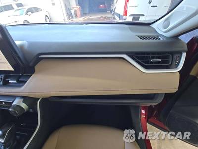 2025 Toyota RAV4 XLE Premium - zdjęcie 16 z 25 - miniatura