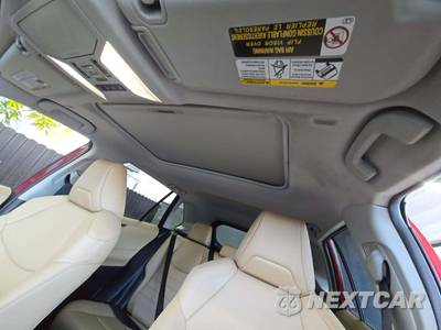 2025 Toyota RAV4 XLE Premium - zdjęcie 8 z 25 - miniatura