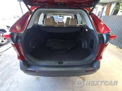 2025 Toyota RAV4 XLE Premium - zdjęcie 11 z 25 - miniatura