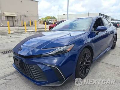 2025 Toyota Camry SE - zdjęcie 1 z 23 - miniatura