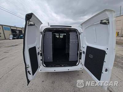 2018 Nissan NV200 Compact Cargo SV 115.2" WB - zdjęcie 11 z 26 - miniatura
