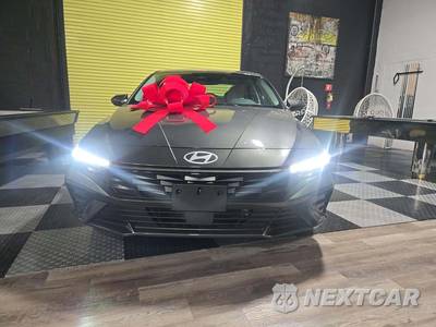 2025 Hyundai Elantra Hybrid Limited - zdjęcie 1 z 28 - miniatura