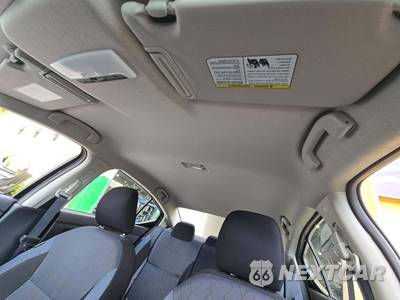 2025 Nissan Versa SV - zdjęcie 8 z 22 - miniatura