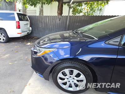 2022 Toyota Corolla LE Sedan - zdjęcie 3 z 27 - miniatura