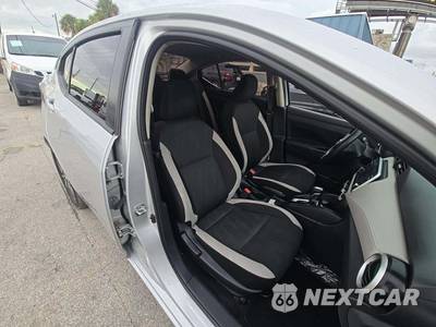 2021 Nissan Versa SV - zdjęcie 15 z 27 - miniatura