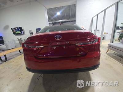 2025 Toyota Camry LE - zdjęcie 3 z 24 - miniatura