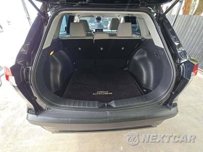 2022 Toyota Corolla Cross L - zdjęcie 14 z 24 - miniatura