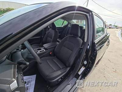 2026 Nissan Altima SV - zdjęcie 3 z 20 - miniatura