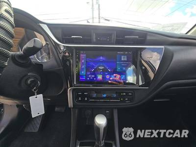 2019 Toyota Corolla LE Sedan - zdjęcie 7 z 26 - miniatura
