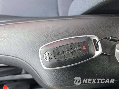 2025 Nissan Versa SV - zdjęcie 5 z 21 - miniatura