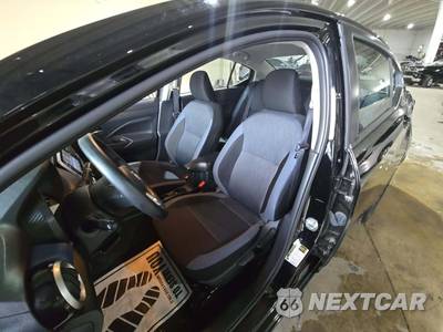 2025 Nissan Versa SV - zdjęcie 6 z 26 - miniatura