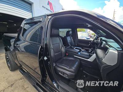 2024 Toyota Tundra Platinum Crew Cab Short Bed - zdjęcie 18 z 31 - miniatura