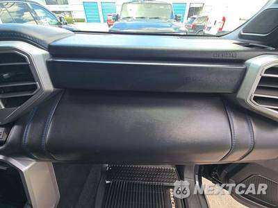 2024 Toyota Tundra Platinum Crew Cab Short Bed - zdjęcie 19 z 31 - miniatura
