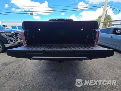 2024 Toyota Tundra Platinum Crew Cab Short Bed - zdjęcie 14 z 31 - miniatura