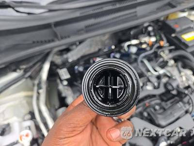 2025 Toyota Corolla LE Sedan - zdjęcie 24 z 24 - miniatura