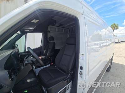 2025 Mercedes-Benz Sprinter 2500 Cargo Van High Roof 170.0" WB - zdjęcie 6 z 26 - miniatura