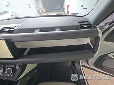 2023 Land Rover Defender 130 SE - zdjęcie 17 z 26 - miniatura