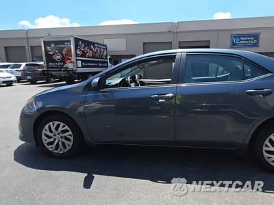 2017 Toyota Corolla LE Sedan - zdjęcie 3 z 31 - miniatura
