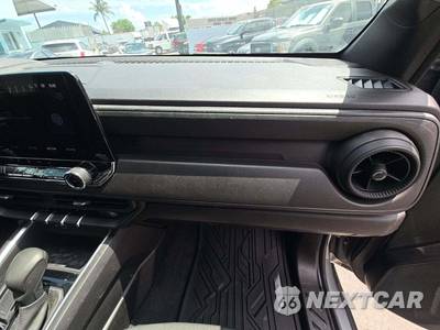 2025 Chevrolet Colorado WT Crew Cab Medium Bed 2WT - zdjęcie 16 z 21 - miniatura