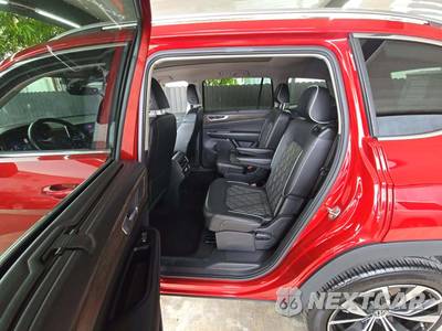 2024 Volkswagen Atlas 2.0T SEL Premium R-Line - zdjęcie 10 z 30 - miniatura