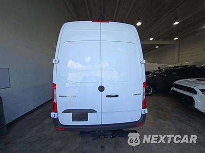 2025 Mercedes-Benz Sprinter 2500 Cargo Van High Roof 170.0" WB - zdjęcie 3 z 25 - miniatura