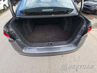 2025 Nissan Versa SV - zdjęcie 11 z 21 - miniatura
