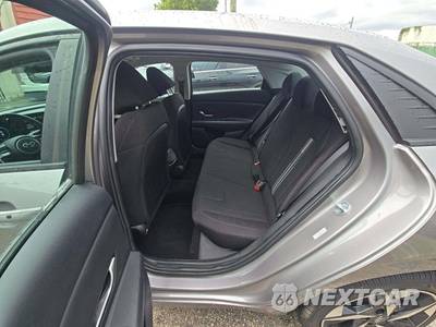 2023 Hyundai Elantra SEL - zdjęcie 10 z 22 - miniatura