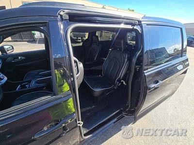 2025 Chrysler Pacifica Limited 121.6" WB - zdjęcie 10 z 27 - miniatura