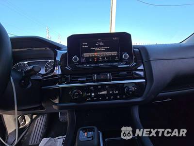2025 Nissan Pathfinder SV - zdjęcie 7 z 23 - miniatura
