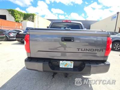 2021 Toyota Tundra Limited Crew Cab Short Bed - zdjęcie 4 z 25 - miniatura