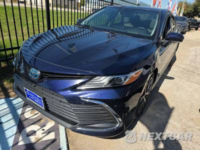 2022 Toyota Camry Hybrid XLE - zdjęcie 1 z 22 - miniatura
