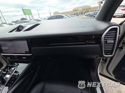 2020 Porsche Cayenne - zdjęcie 16 z 17 - miniatura