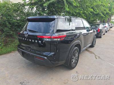 2023 Nissan Pathfinder S - zdjęcie 3 z 21 - miniatura