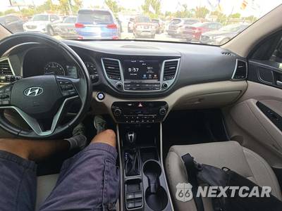 2018 Hyundai Tucson SEL Plus - zdjęcie 7 z 19 - miniatura