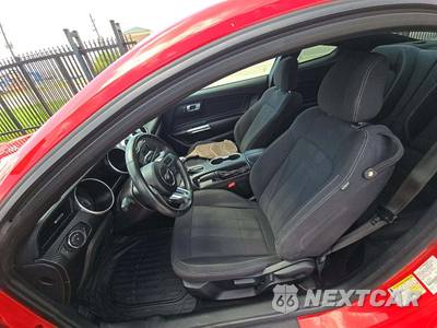 2019 Ford Mustang EcoBoost Coupe - zdjęcie 3 z 17 - miniatura