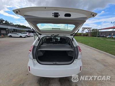 2017 Toyota Prius v Two - zdjęcie 11 z 22 - miniatura