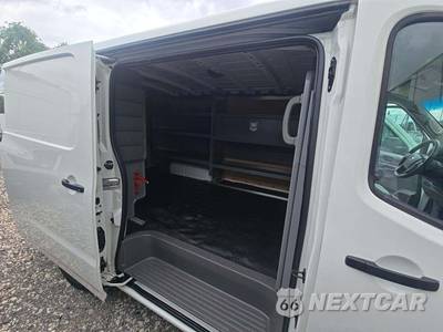 2021 Nissan NV2500 HD Cargo SV Standard Roof 146.1" WB - zdjęcie 15 z 19 - miniatura