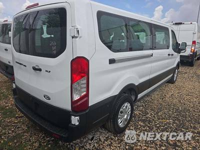 2026 Ford Transit Passenger Van XLT Low Roof 148.0" WB - zdjęcie 3 z 19 - miniatura