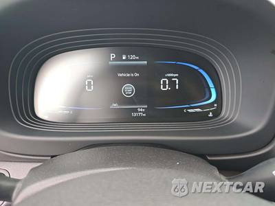 2024 Hyundai Venue Limited - zdjęcie 9 z 20 - miniatura